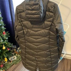 Lole compact puffer
